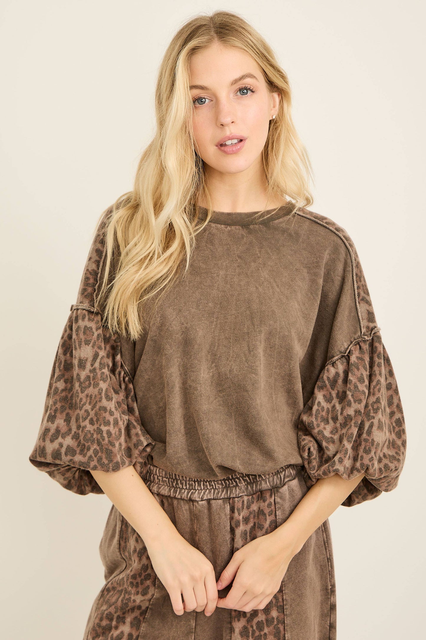 J her Mineral Washed Cheetah Puff Sleeve Fall Blouse brown