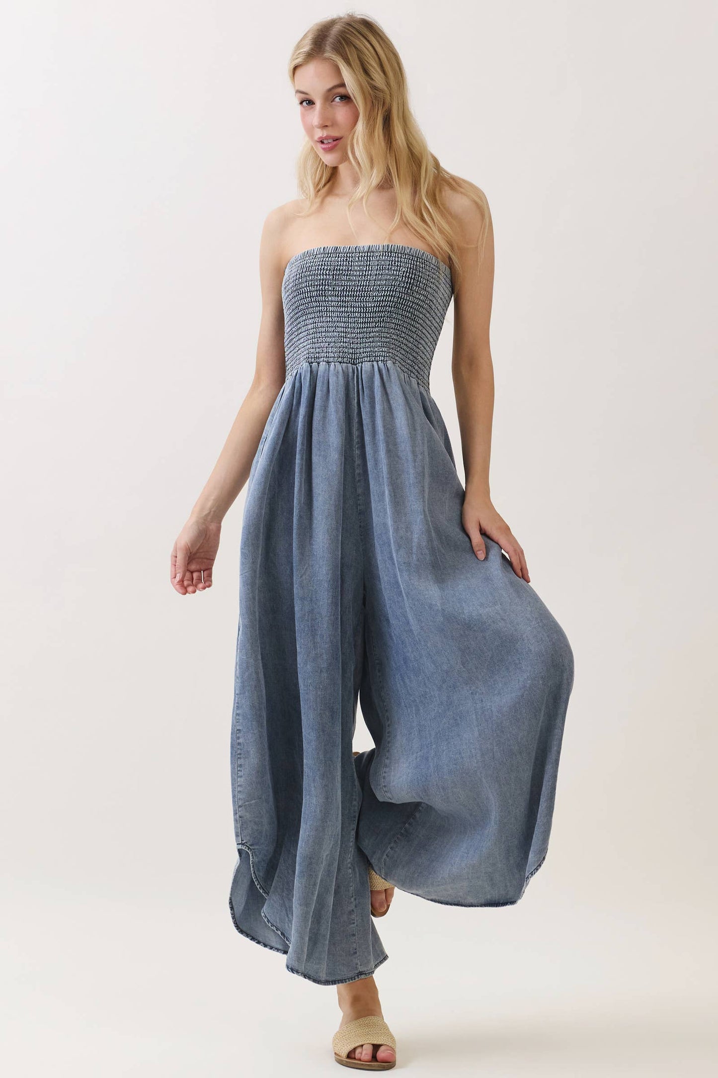 TENCEL SMOCKED ROUND HEM JUMPSUIT - VJU60429P