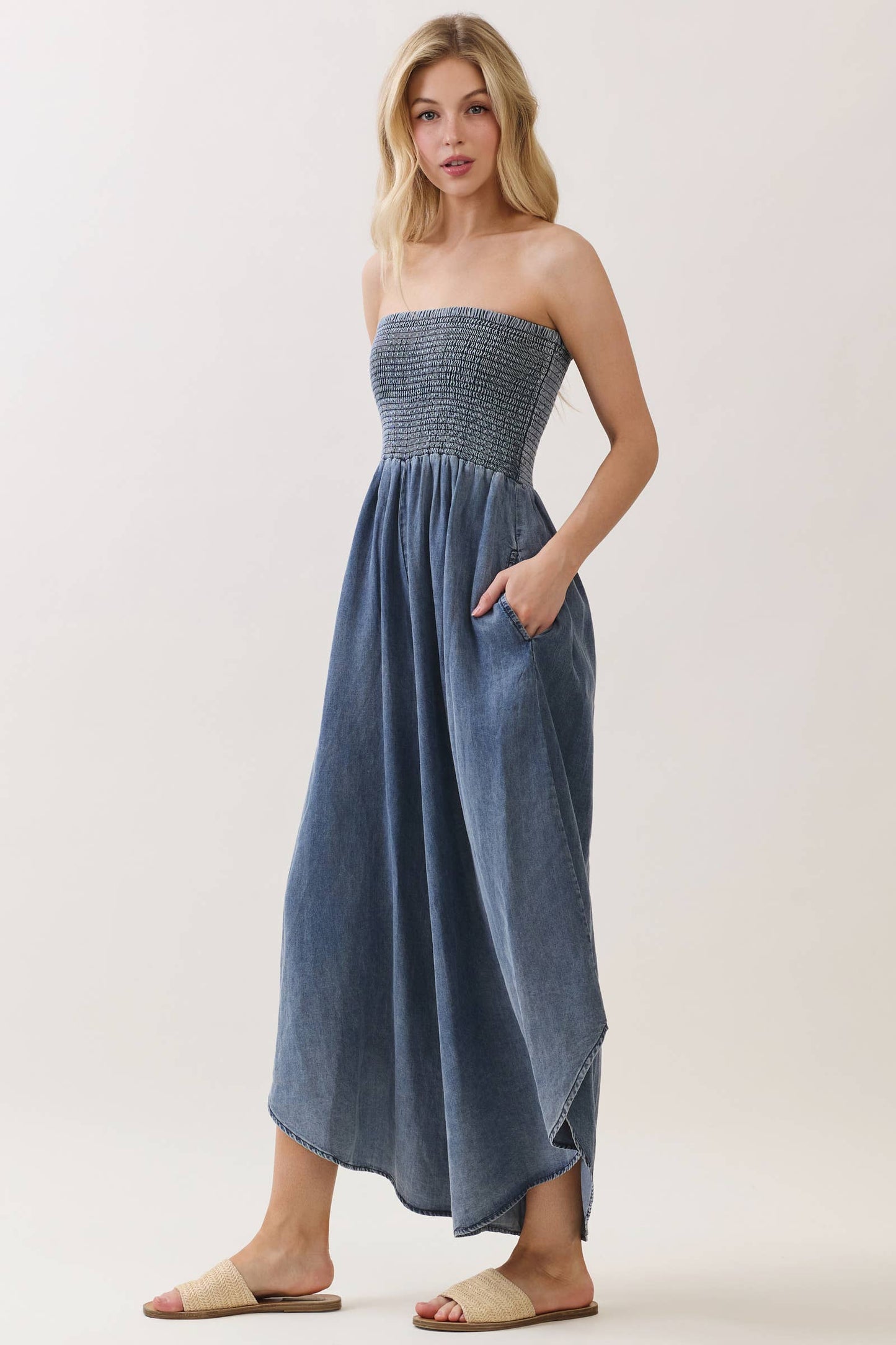 TENCEL SMOCKED ROUND HEM JUMPSUIT - VJU60429P