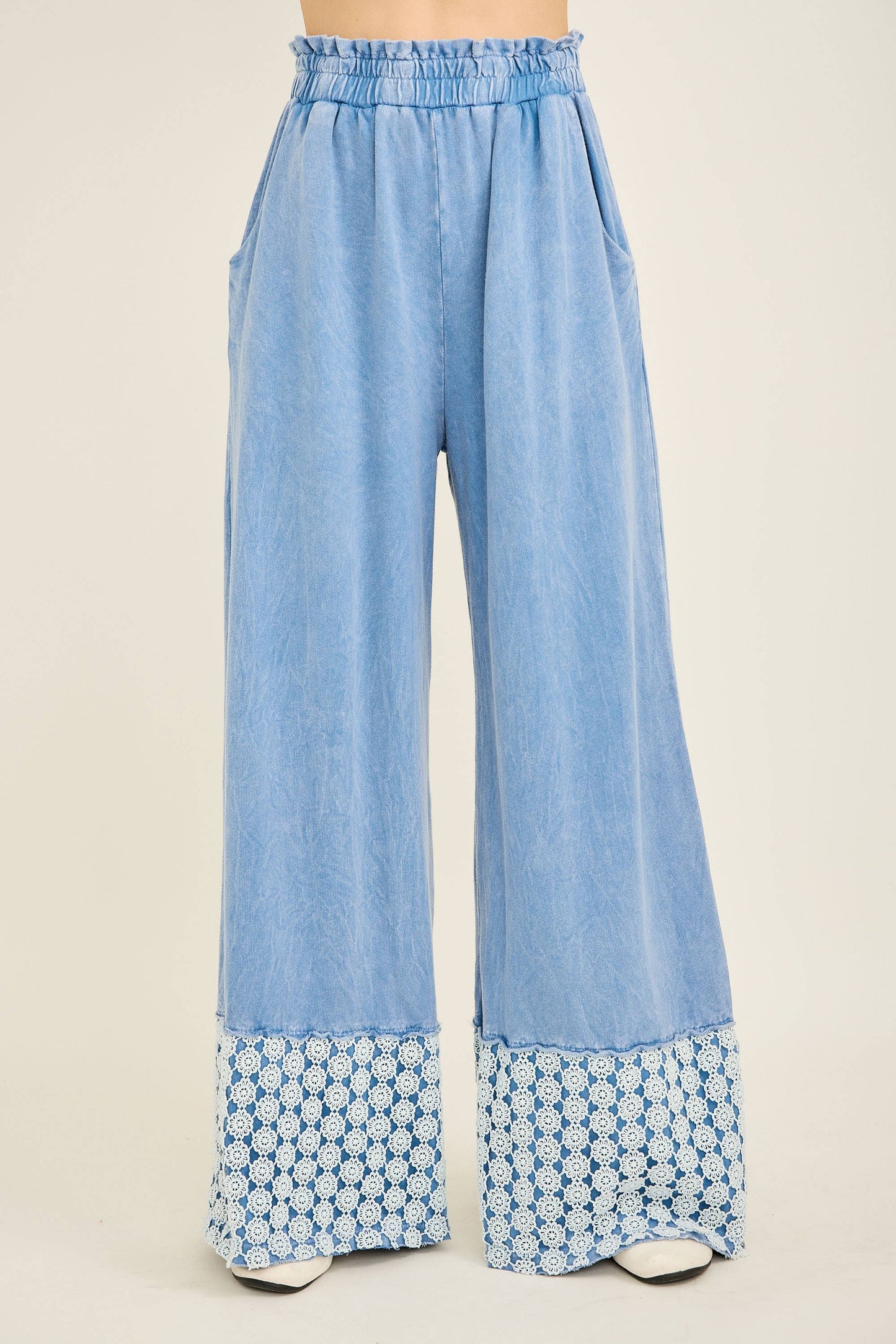 Mineral Washed Flower Daisy Trim LongLeg Pants HP6016P1