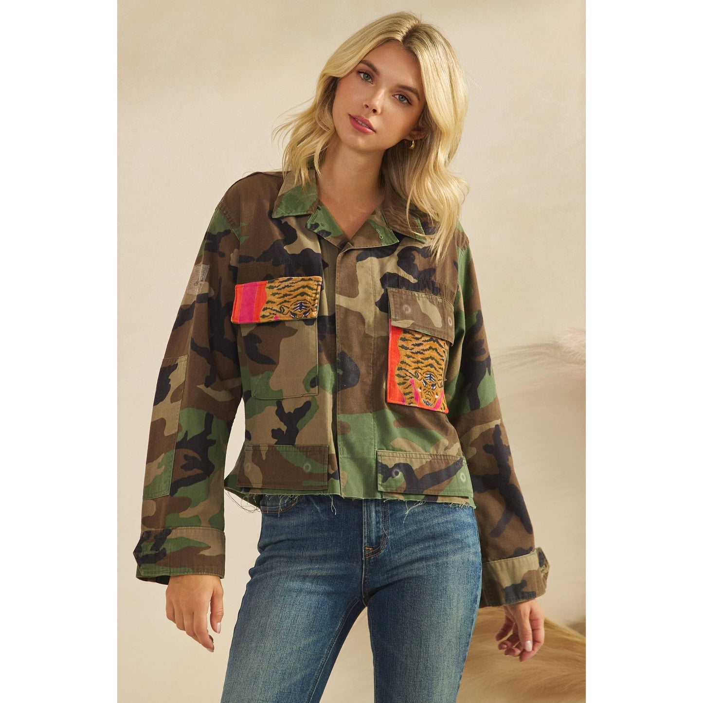 Camo jacket with Tiger Print contrast