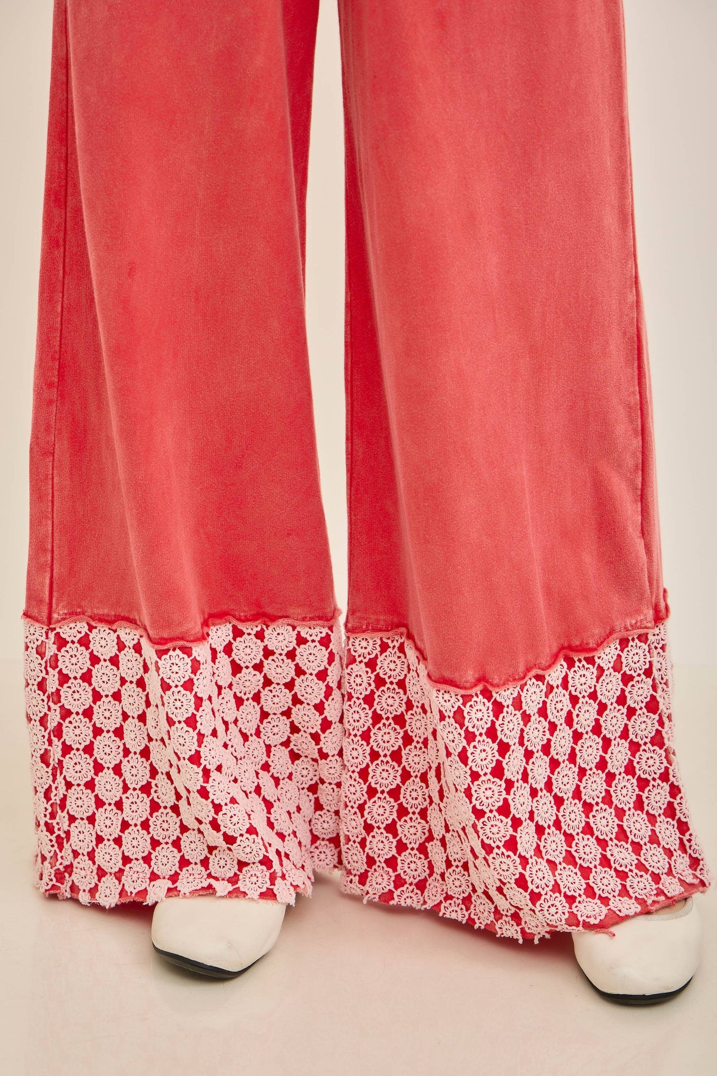 Mineral Washed Flower Daisy Trim LongLeg Pants HP6016P1