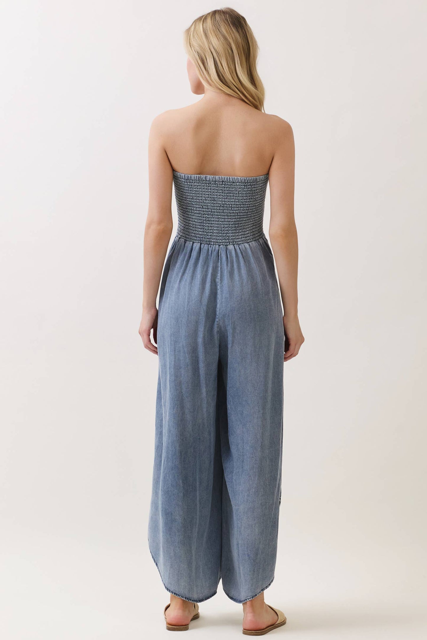 TENCEL SMOCKED ROUND HEM JUMPSUIT - VJU60429P