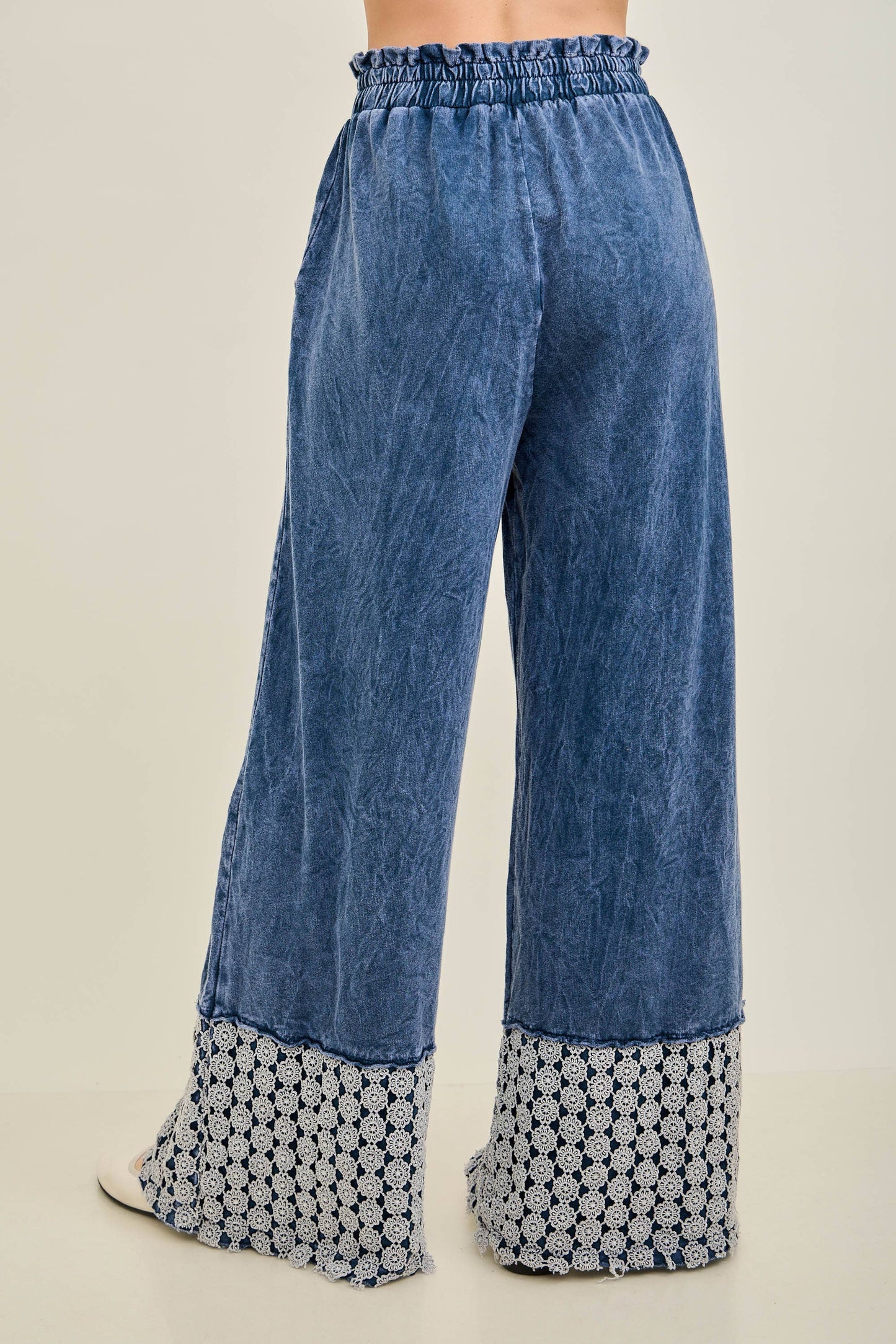 Mineral Washed Flower Daisy Trim LongLeg Pants HP6016P1